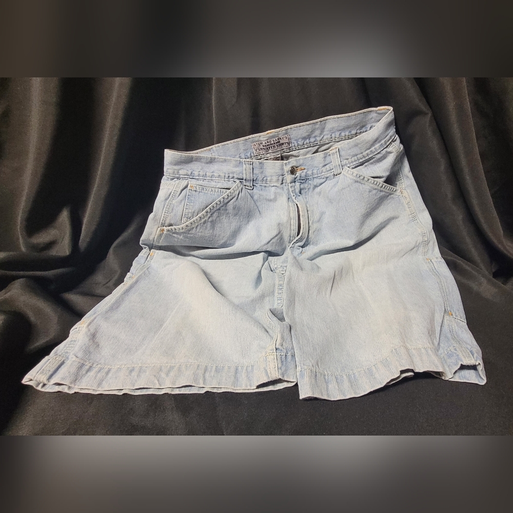 Steve & Barrys Jean shorts- size 35 waist.